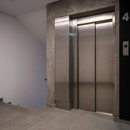 View 46 Διαμέρισμα *